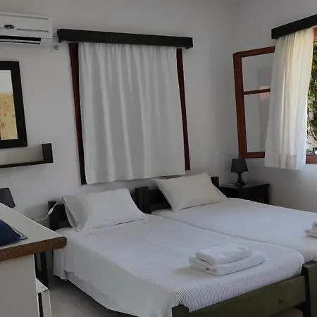 Staggia Aparthotel Sami (Kefalonia)