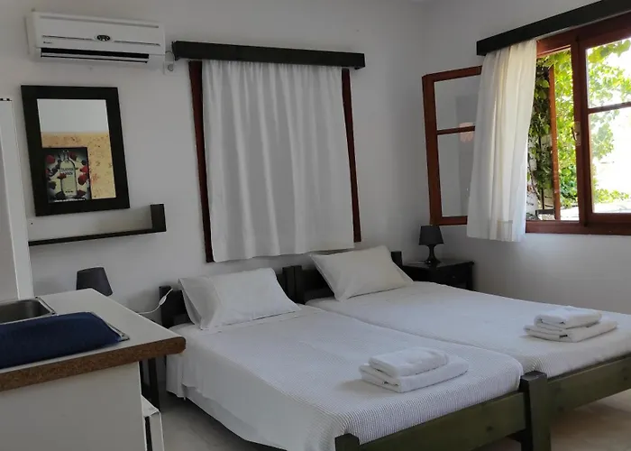 Staggia Aparthotel Sami (Kefalonia)