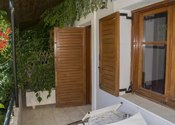 Aparthotel Staggia Sami (Kefalonia)