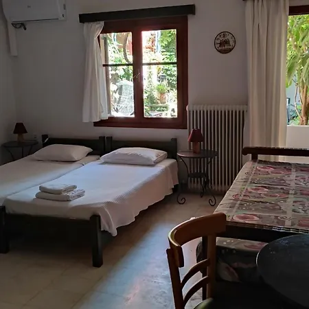 Apart-hotel Staggia