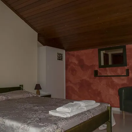 Staggia アパートホテル