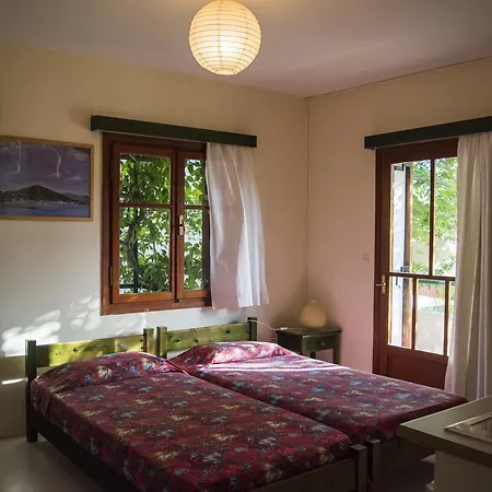 Staggia アパートホテル 3*